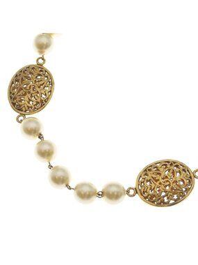 Chanel Pearl Necklace 26 Ivory Gold